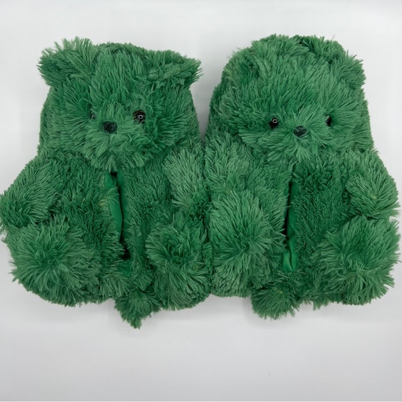 Shoes - NWOT Teddy Bear Slipper Fuzzy